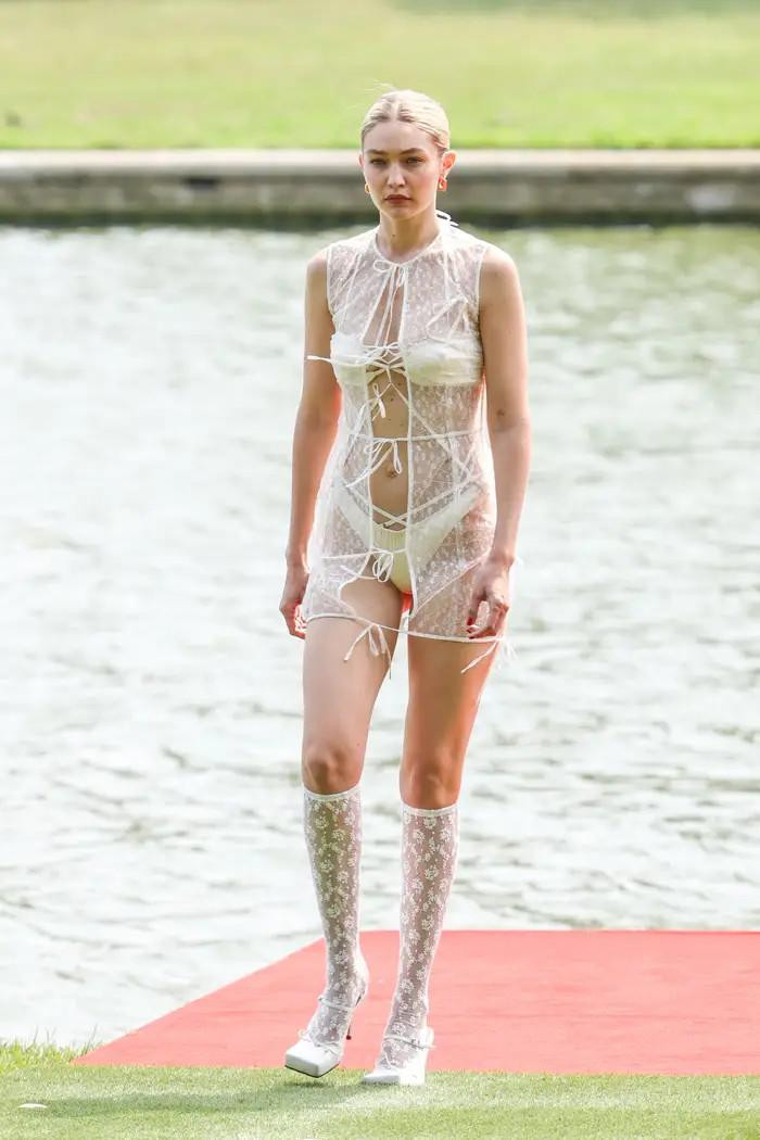 Jacquemus ra mắt BST lấy cảm hứng từ phong cách thời trang của Công nương Diana