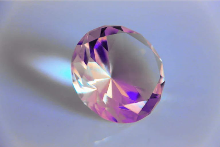 Lần đầu tiên tạo ra kim cương từ một loài hoa